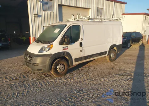 2017 Ram Promaster 1500 Low Roof 136 Wb z USA, uszkodzony, nr VIN 3C6TRVAG8HE540721